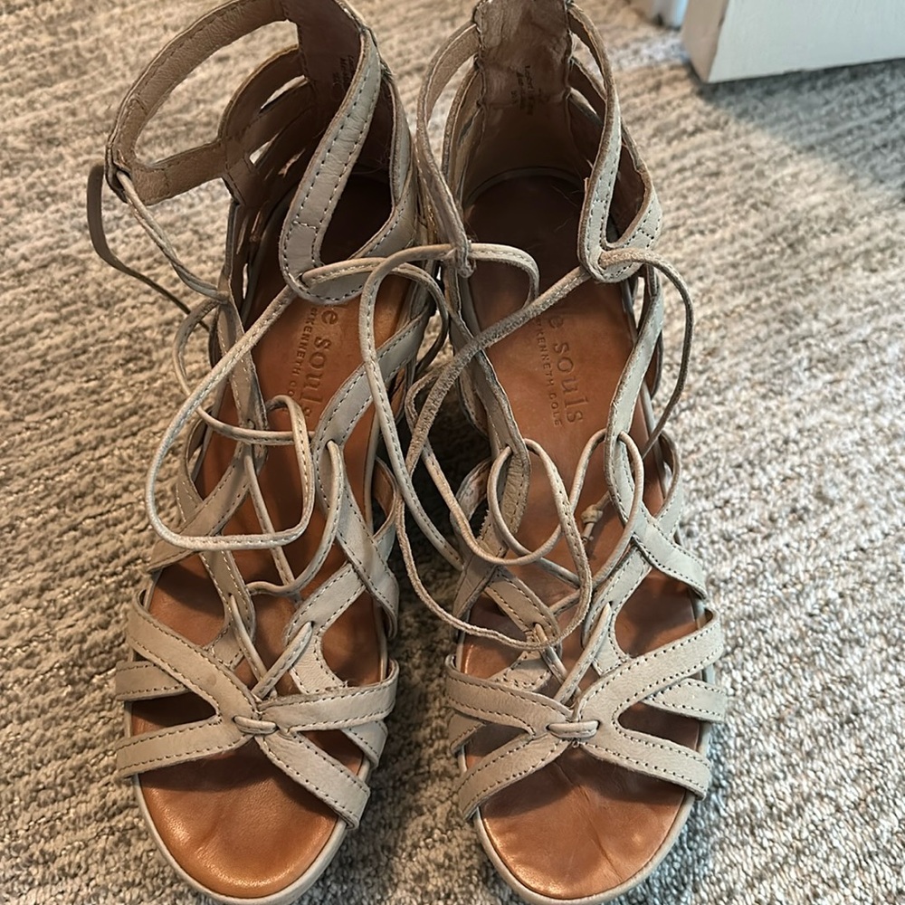 Amazing grayish strappy wedges! So comfortable!!